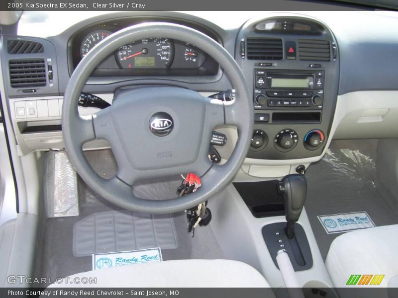 Clear Silver / Gray 2005 Kia Spectra EX Sedan