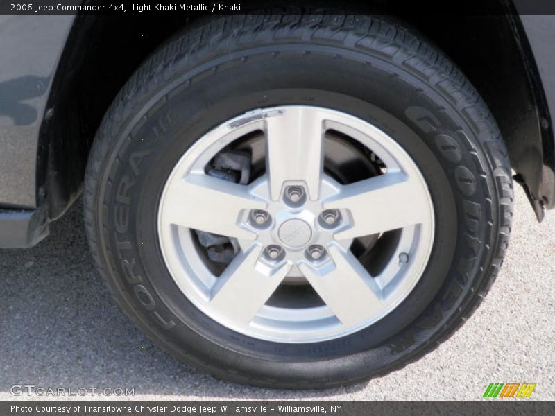 Light Khaki Metallic / Khaki 2006 Jeep Commander 4x4