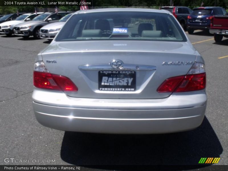 Lunar Mist Metallic / Stone 2004 Toyota Avalon XLS