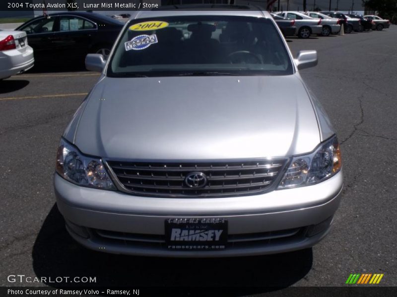 Lunar Mist Metallic / Stone 2004 Toyota Avalon XLS