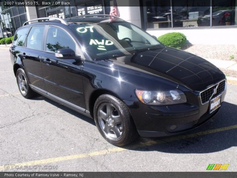 Black / Off Black 2007 Volvo V50 T5