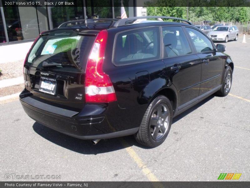 Black / Off Black 2007 Volvo V50 T5