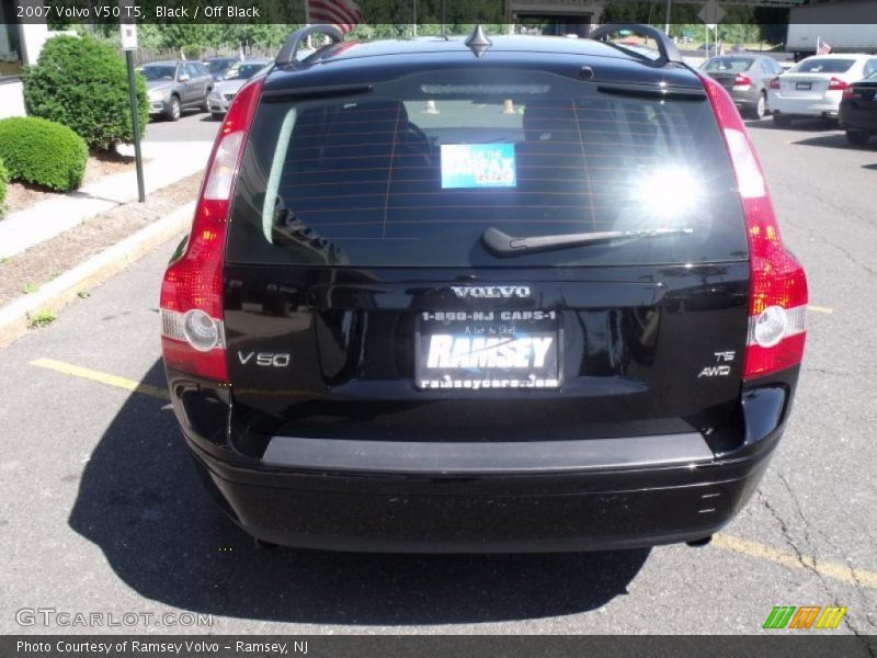 Black / Off Black 2007 Volvo V50 T5