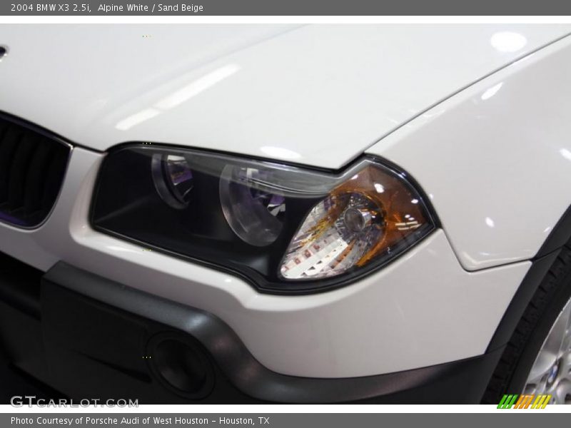 Alpine White / Sand Beige 2004 BMW X3 2.5i