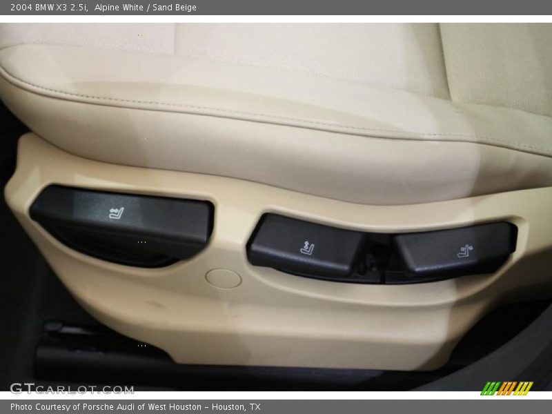 Alpine White / Sand Beige 2004 BMW X3 2.5i