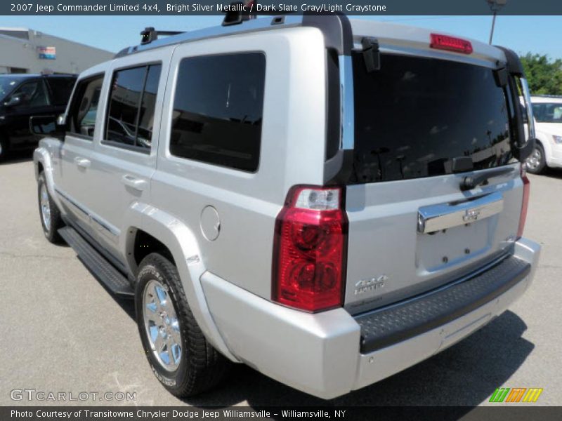 Bright Silver Metallic / Dark Slate Gray/Light Graystone 2007 Jeep Commander Limited 4x4