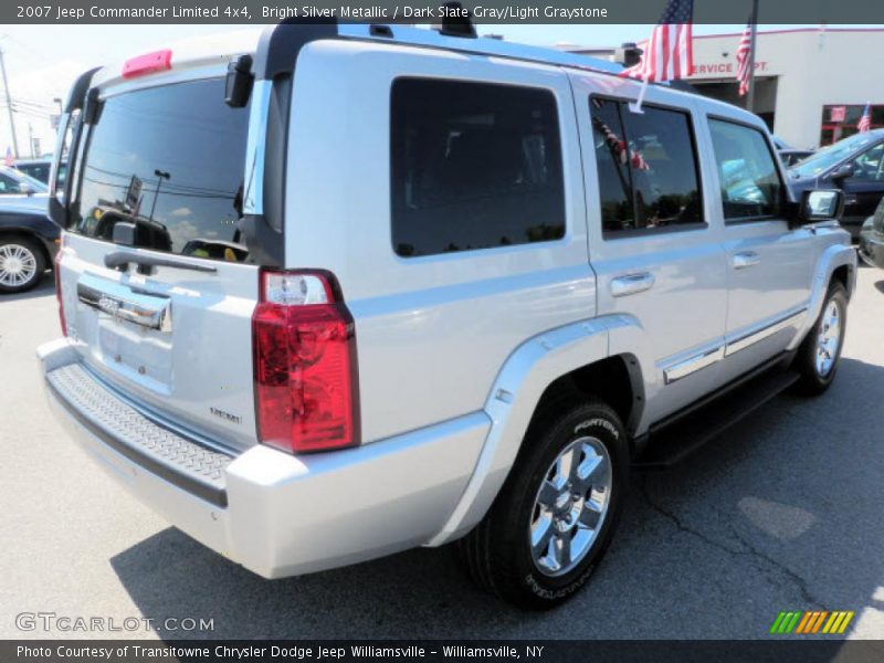 Bright Silver Metallic / Dark Slate Gray/Light Graystone 2007 Jeep Commander Limited 4x4