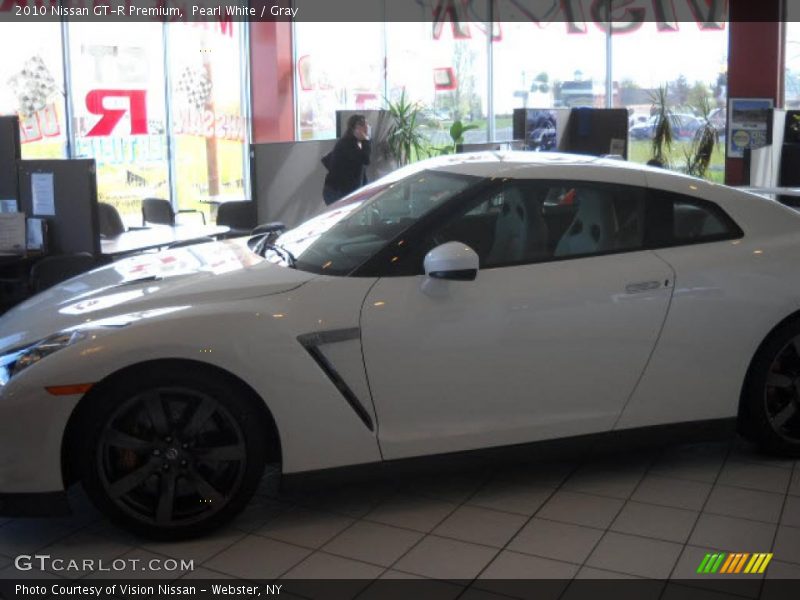 Pearl White / Gray 2010 Nissan GT-R Premium
