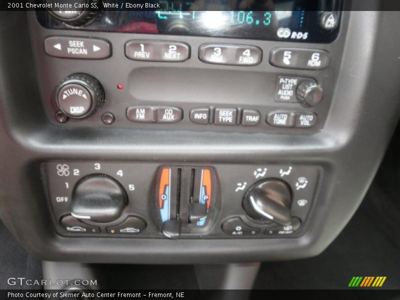 White / Ebony Black 2001 Chevrolet Monte Carlo SS