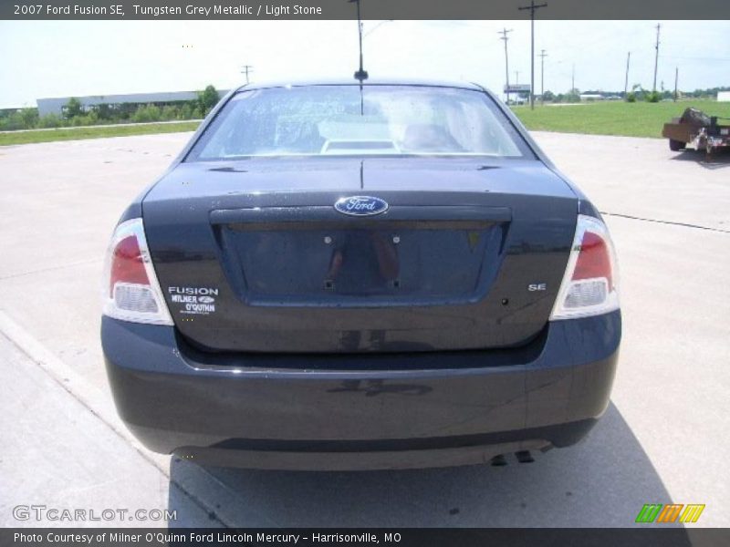 Tungsten Grey Metallic / Light Stone 2007 Ford Fusion SE