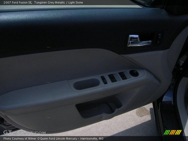 Tungsten Grey Metallic / Light Stone 2007 Ford Fusion SE