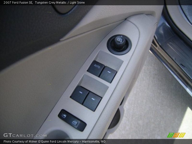Tungsten Grey Metallic / Light Stone 2007 Ford Fusion SE
