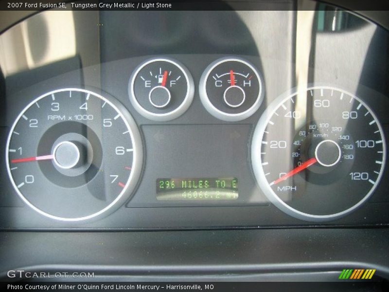 Tungsten Grey Metallic / Light Stone 2007 Ford Fusion SE
