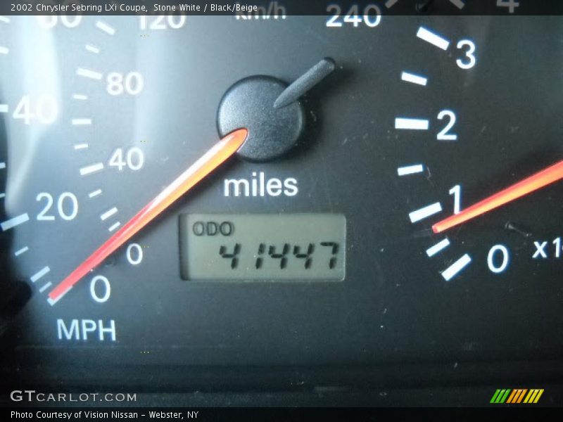 Stone White / Black/Beige 2002 Chrysler Sebring LXi Coupe