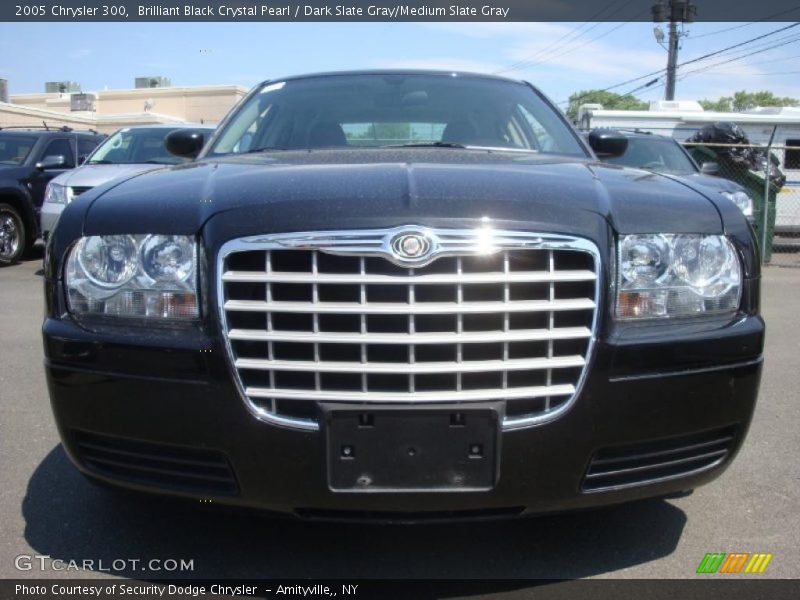 Brilliant Black Crystal Pearl / Dark Slate Gray/Medium Slate Gray 2005 Chrysler 300