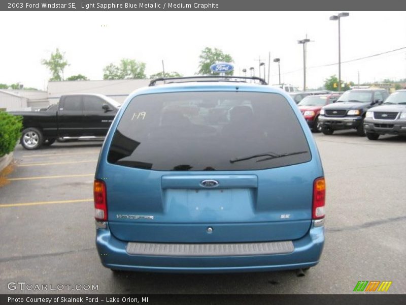 Light Sapphire Blue Metallic / Medium Graphite 2003 Ford Windstar SE