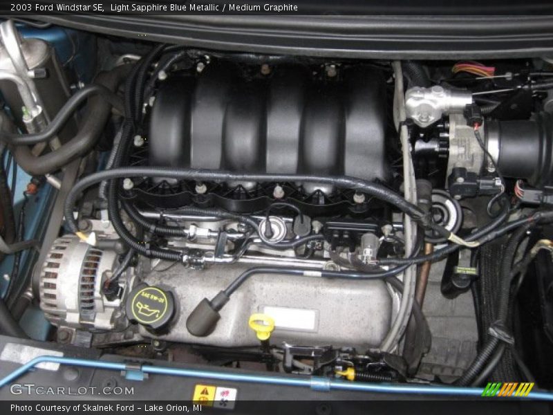 Light Sapphire Blue Metallic / Medium Graphite 2003 Ford Windstar SE