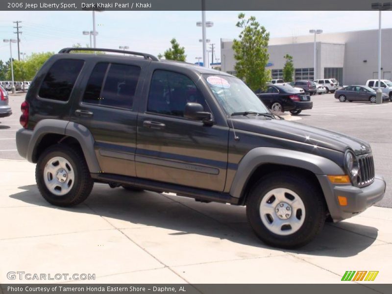 Dark Khaki Pearl / Khaki 2006 Jeep Liberty Sport