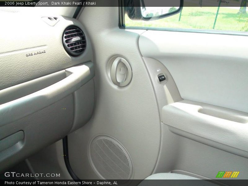 Dark Khaki Pearl / Khaki 2006 Jeep Liberty Sport