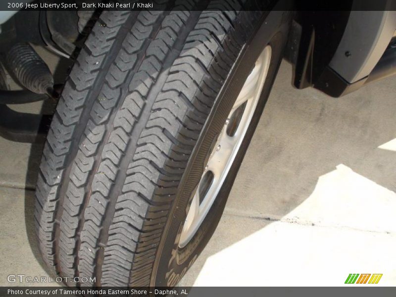 Dark Khaki Pearl / Khaki 2006 Jeep Liberty Sport