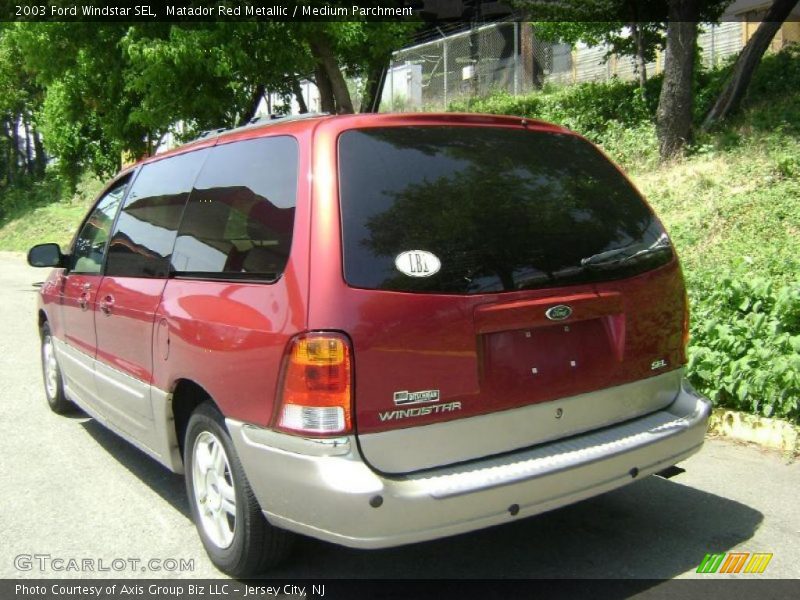 Matador Red Metallic / Medium Parchment 2003 Ford Windstar SEL