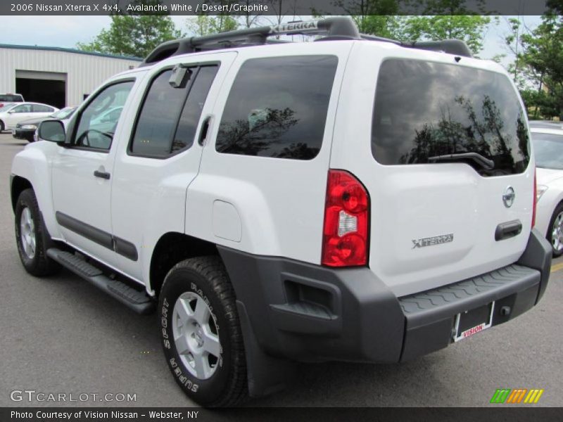 Avalanche White / Desert/Graphite 2006 Nissan Xterra X 4x4