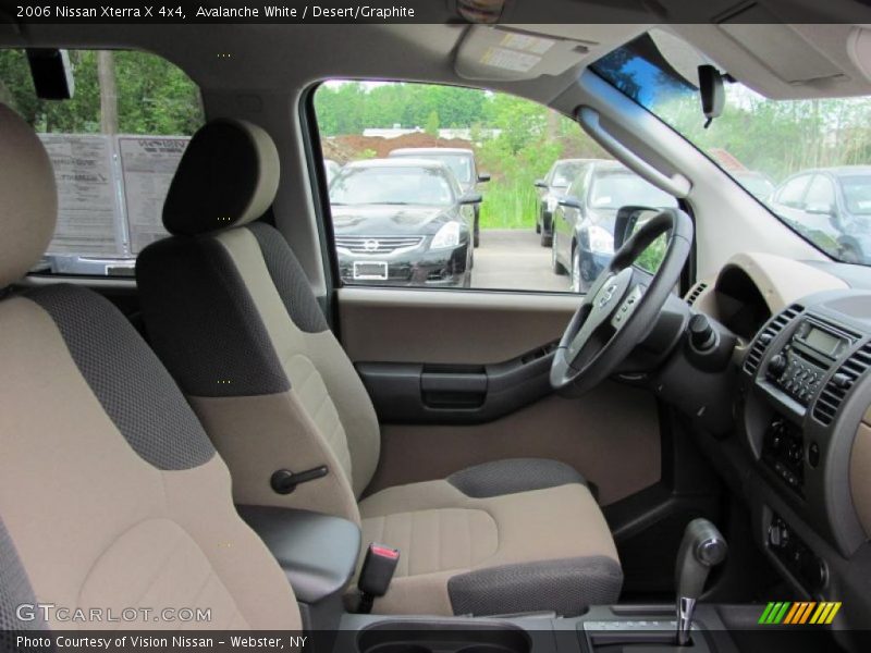 Avalanche White / Desert/Graphite 2006 Nissan Xterra X 4x4