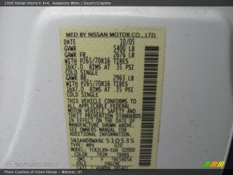 Avalanche White / Desert/Graphite 2006 Nissan Xterra X 4x4