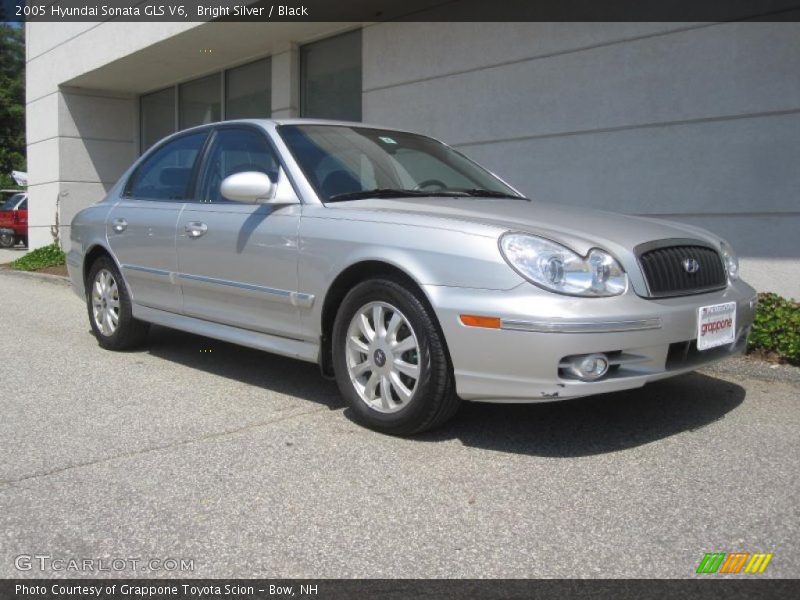 Bright Silver / Black 2005 Hyundai Sonata GLS V6