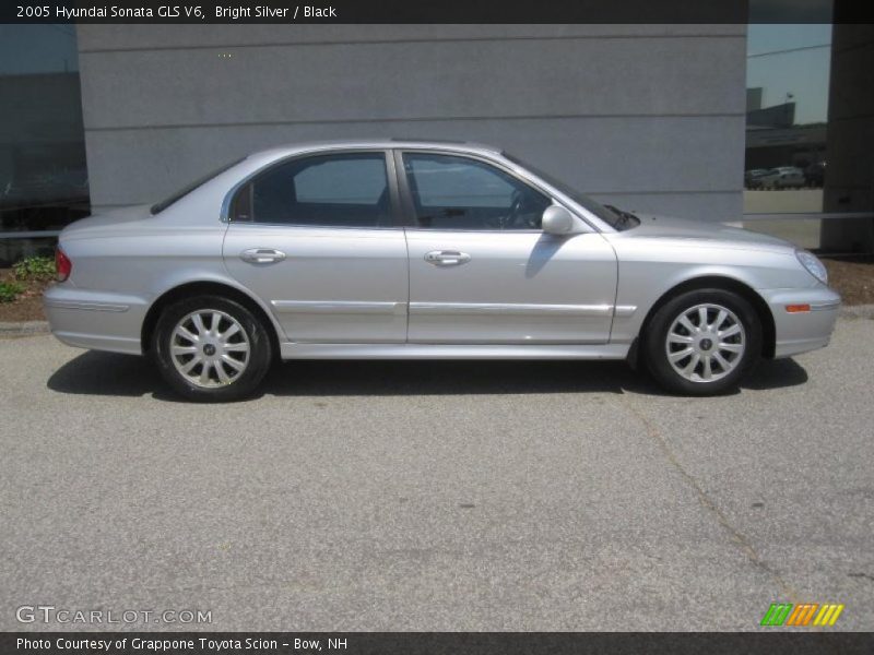 Bright Silver / Black 2005 Hyundai Sonata GLS V6