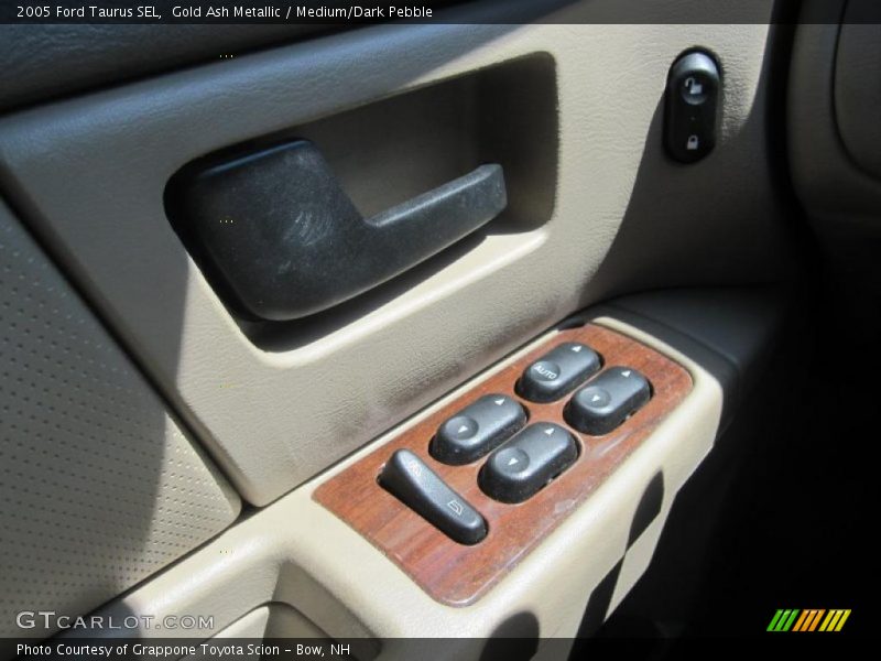 Gold Ash Metallic / Medium/Dark Pebble 2005 Ford Taurus SEL