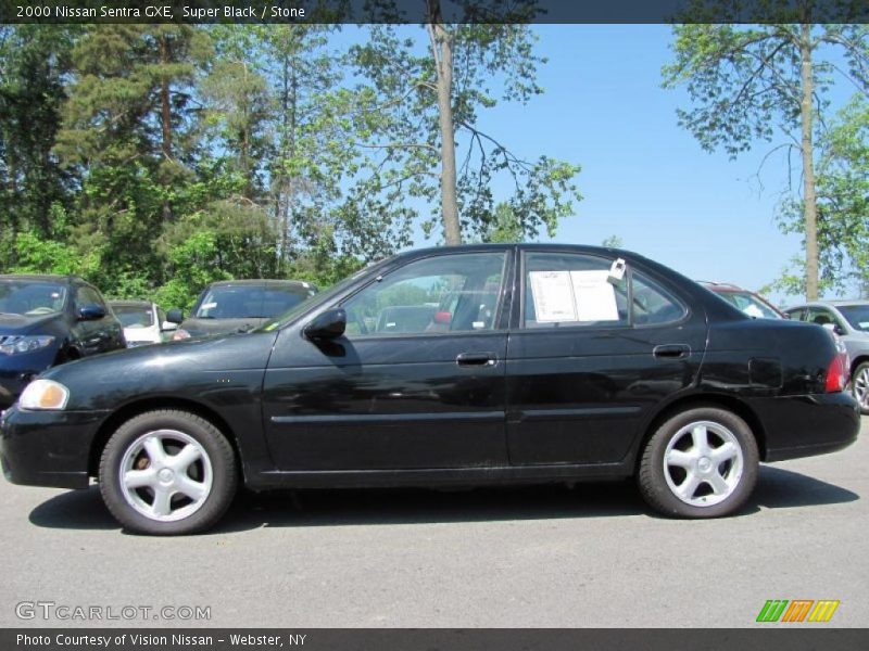 Super Black / Stone 2000 Nissan Sentra GXE