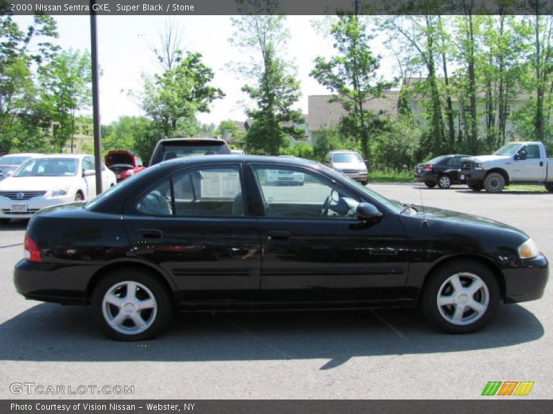 Super Black / Stone 2000 Nissan Sentra GXE