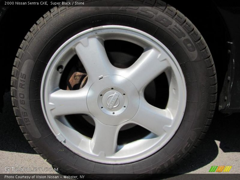 Super Black / Stone 2000 Nissan Sentra GXE