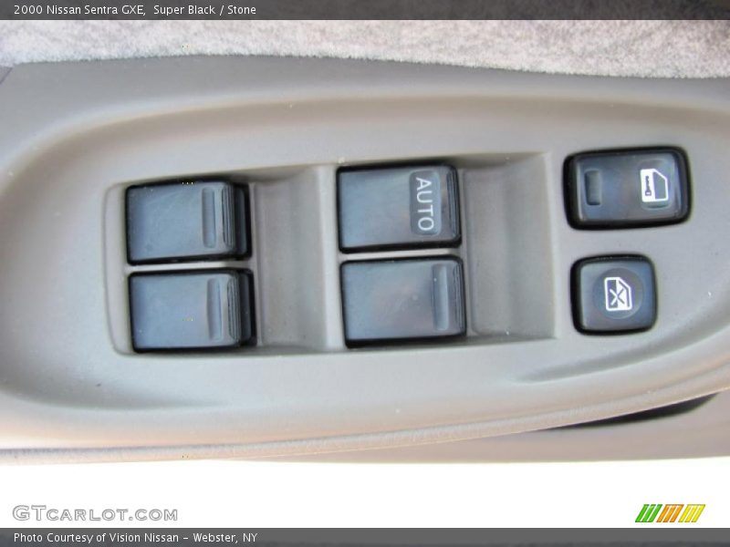 Super Black / Stone 2000 Nissan Sentra GXE