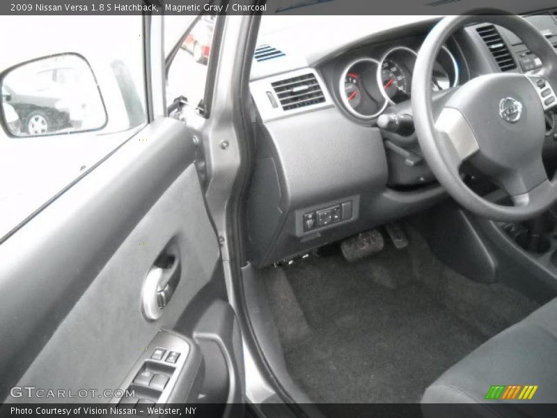 Magnetic Gray / Charcoal 2009 Nissan Versa 1.8 S Hatchback