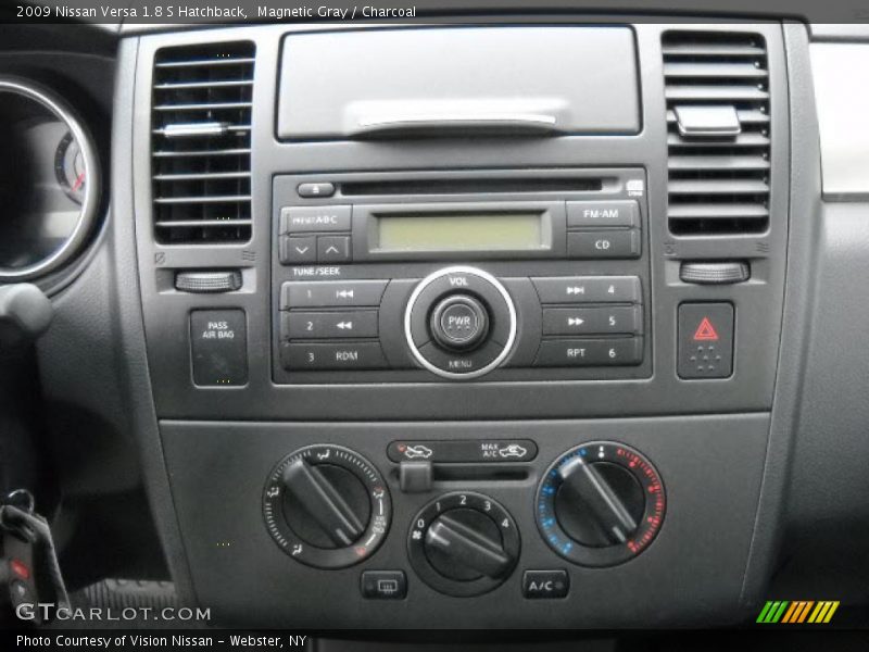 Magnetic Gray / Charcoal 2009 Nissan Versa 1.8 S Hatchback