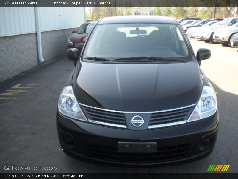Super Black / Charcoal 2009 Nissan Versa 1.8 SL Hatchback