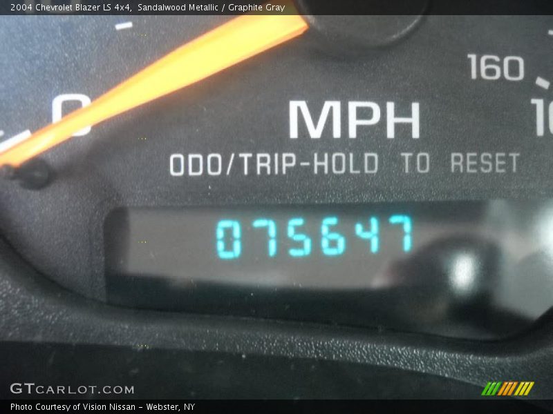 Sandalwood Metallic / Graphite Gray 2004 Chevrolet Blazer LS 4x4