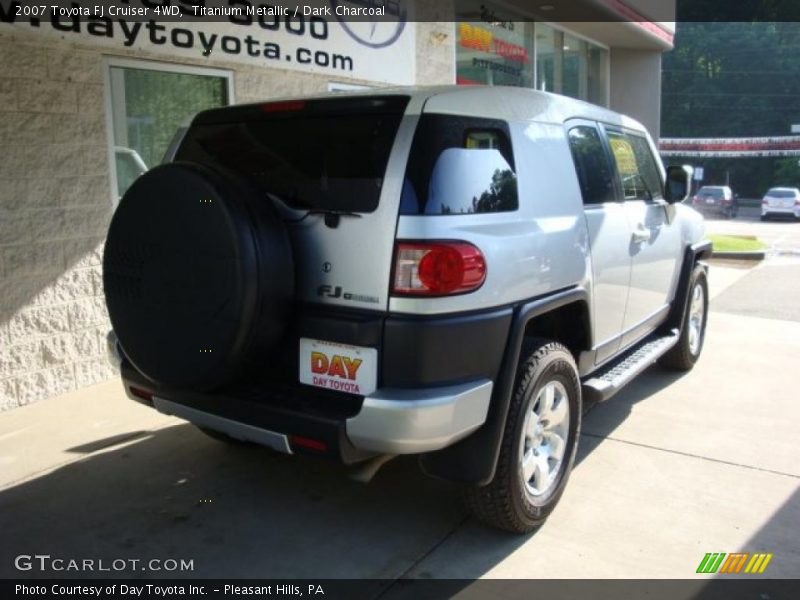 Titanium Metallic / Dark Charcoal 2007 Toyota FJ Cruiser 4WD