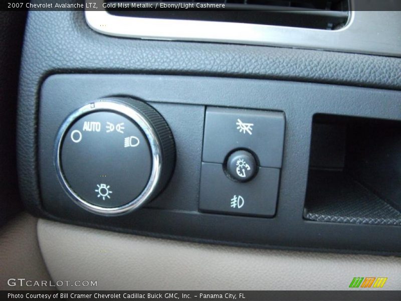 Gold Mist Metallic / Ebony/Light Cashmere 2007 Chevrolet Avalanche LTZ