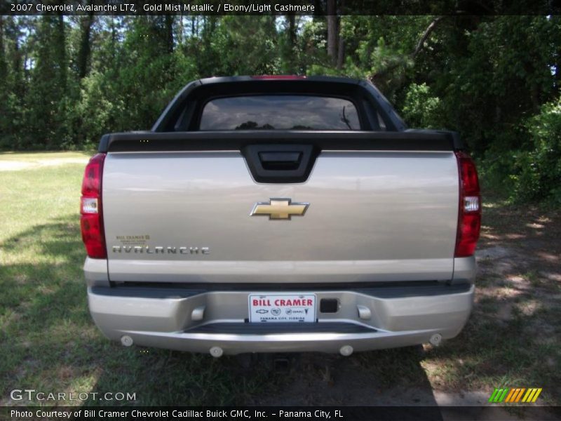 Gold Mist Metallic / Ebony/Light Cashmere 2007 Chevrolet Avalanche LTZ