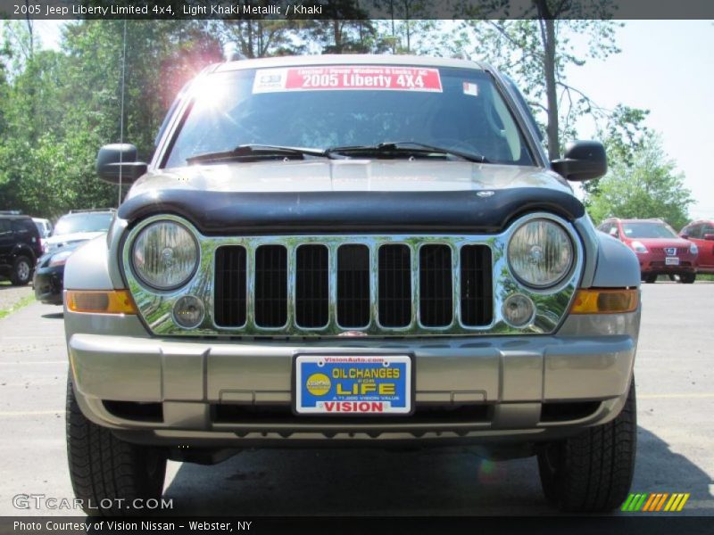 Light Khaki Metallic / Khaki 2005 Jeep Liberty Limited 4x4