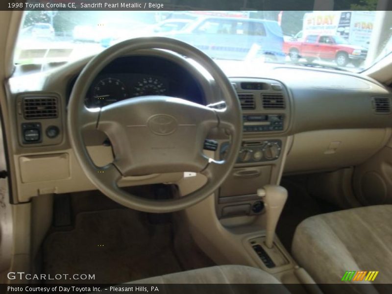 Sandrift Pearl Metallic / Beige 1998 Toyota Corolla CE