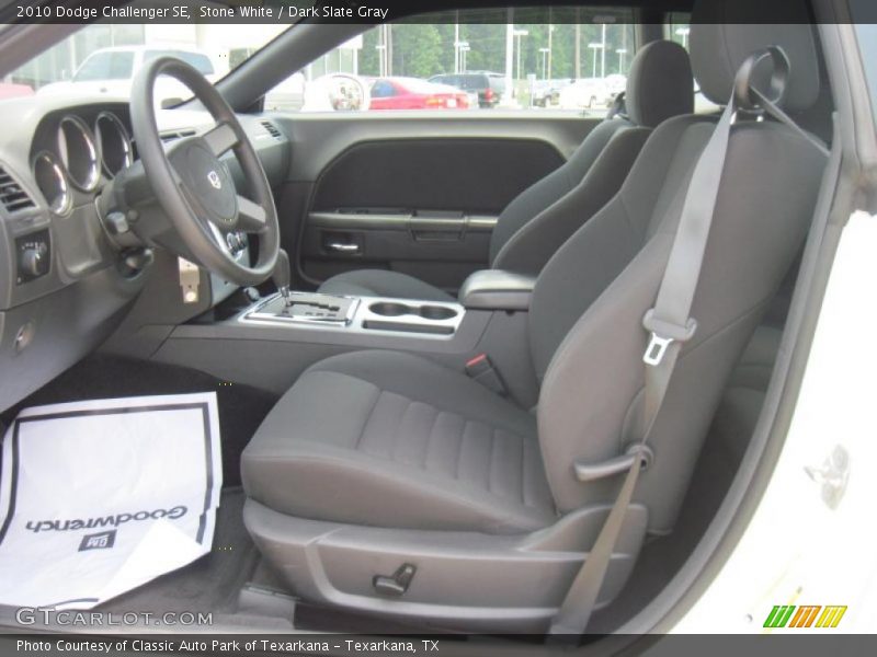 Stone White / Dark Slate Gray 2010 Dodge Challenger SE