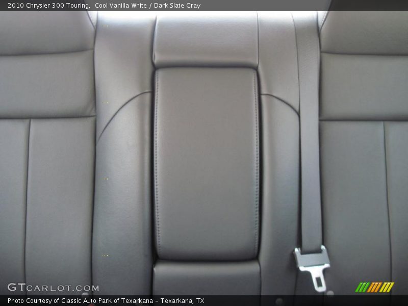 Cool Vanilla White / Dark Slate Gray 2010 Chrysler 300 Touring