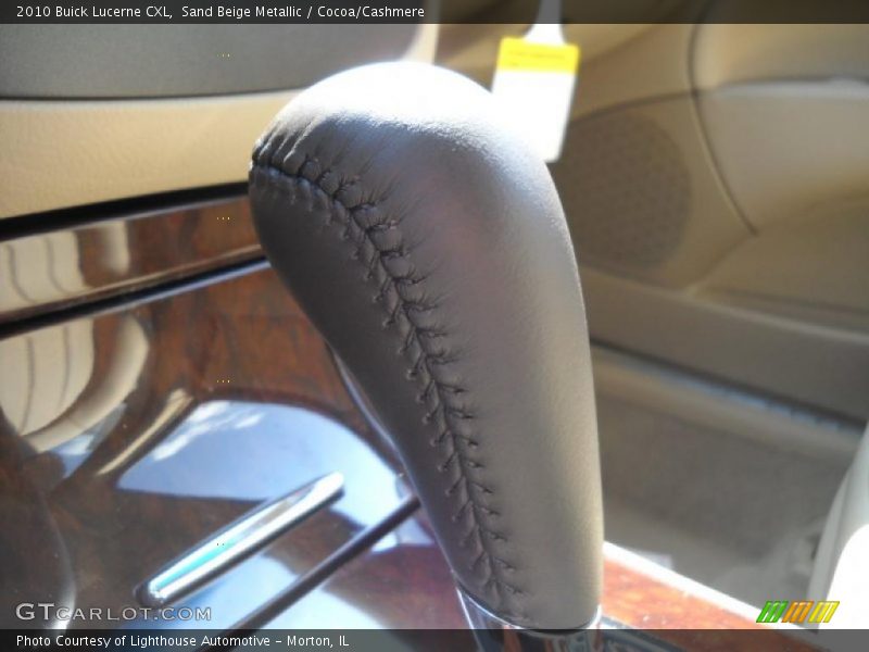 Sand Beige Metallic / Cocoa/Cashmere 2010 Buick Lucerne CXL