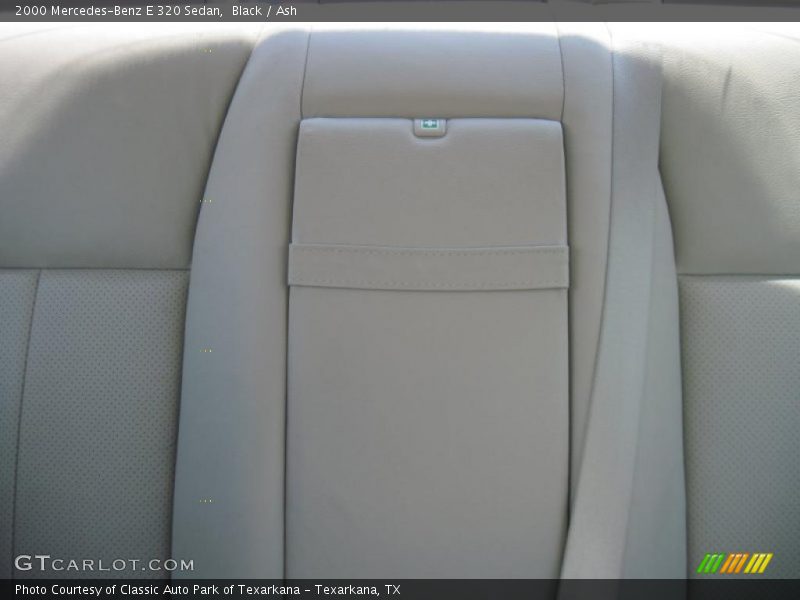 Black / Ash 2000 Mercedes-Benz E 320 Sedan