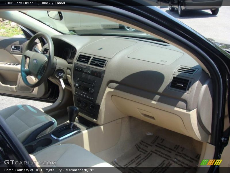 Black / Camel 2006 Ford Fusion SE