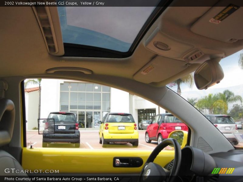 Yellow / Grey 2002 Volkswagen New Beetle GLS Coupe